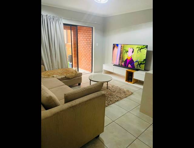 2 BEDROOM APARTMENT FOR SALE IN AMBERFIELD